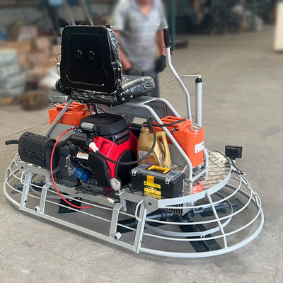 Мощный двигатель Honda GX690 ходит за бетонной силовой тройкой для универсальной отделки